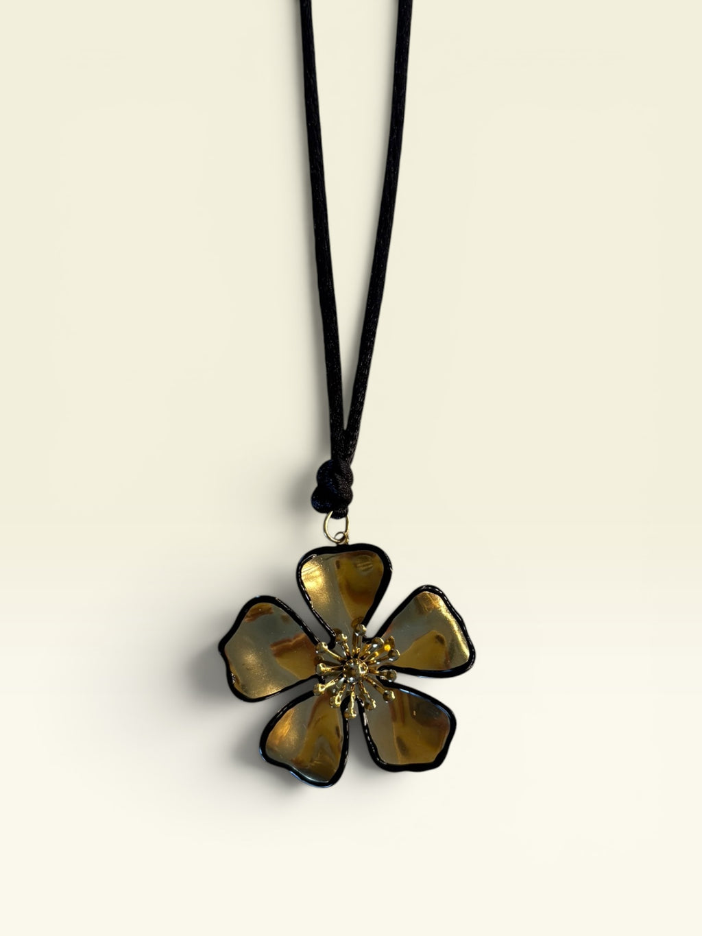 Collar Flor Dorada