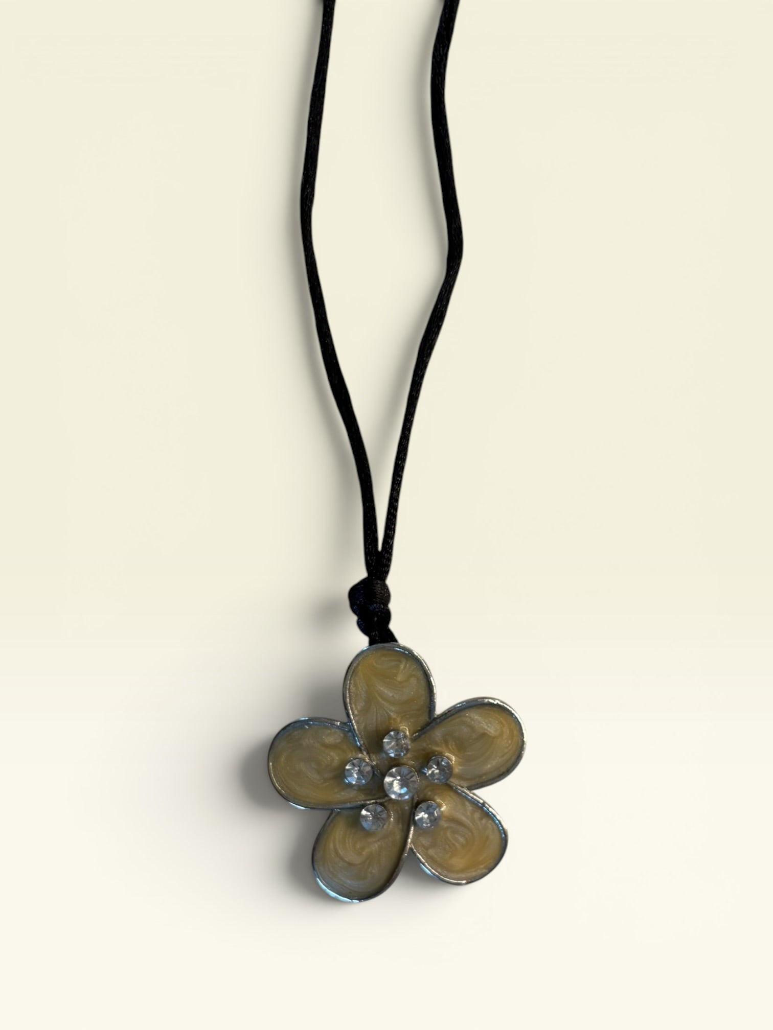 Collar Flor de Arena