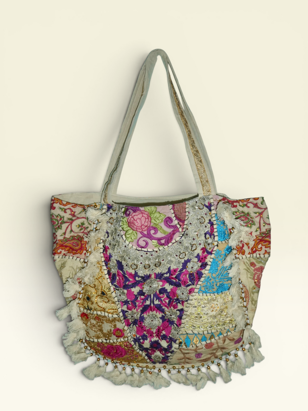 Tote Arena 03