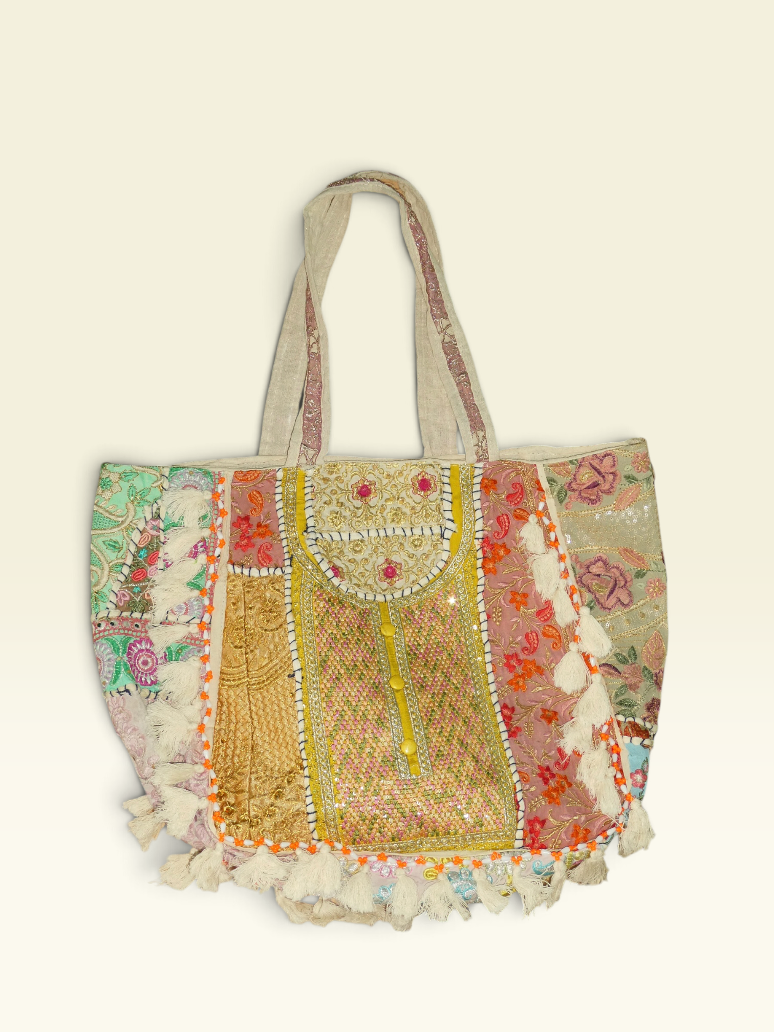 Tote Arena 04